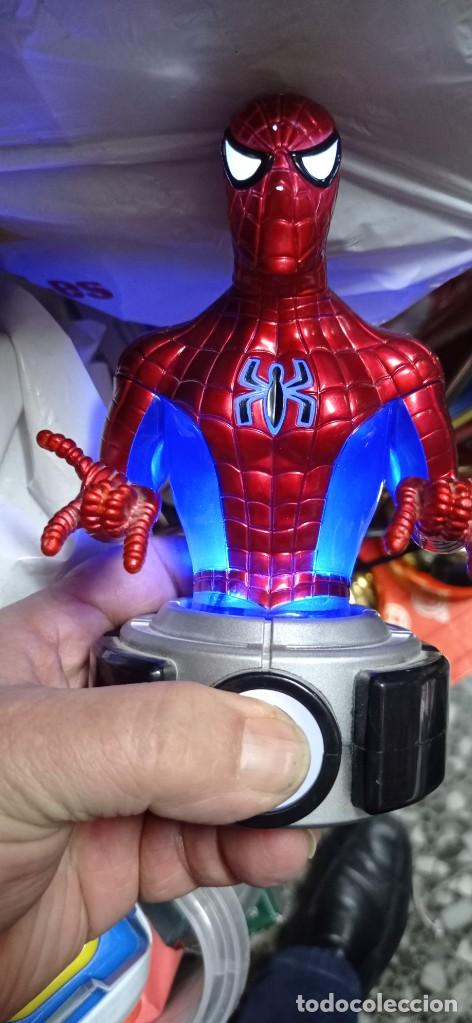 Figuras y mu&ntilde;ecos Marvel: BUSTO SPIDERMAN CON LUZ - Foto 1