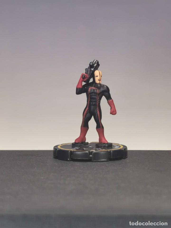 Figuras y Mu&ntilde;ecos Marvel: Hellfire Guard #004. Marvel Heroclix. WizKids, 2003.