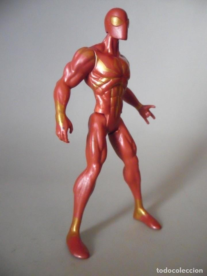 Figuras y mu&ntilde;ecos Marvel: MARVEL ULTIMATE SPIDERMAN IRON SPIDER FIGURA DE 10 CM HASBRO 2013 - Foto 3