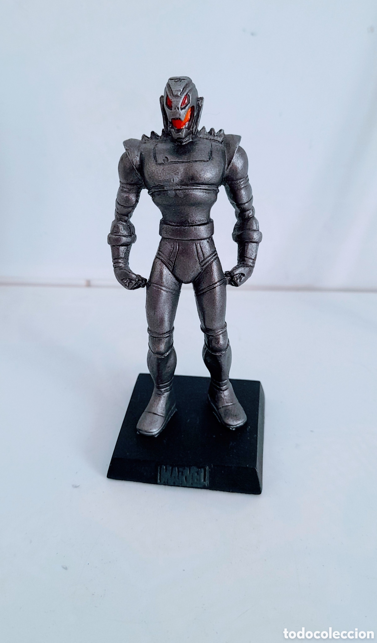 Figuras y mu&ntilde;ecos Marvel: ULTRON / FIGURA MARVEL / TMAO 2005 / 9CM APROX - Foto 1