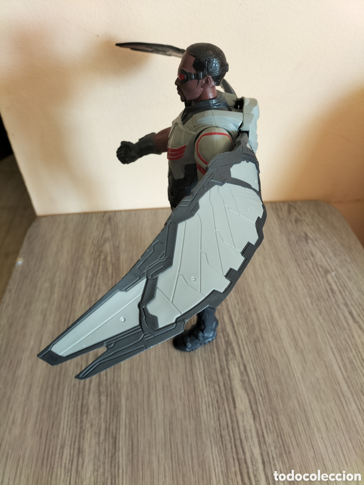 Figuras y mu&ntilde;ecos Marvel: Marvel Halc&oacute;n con sonido hasbro - Foto 3