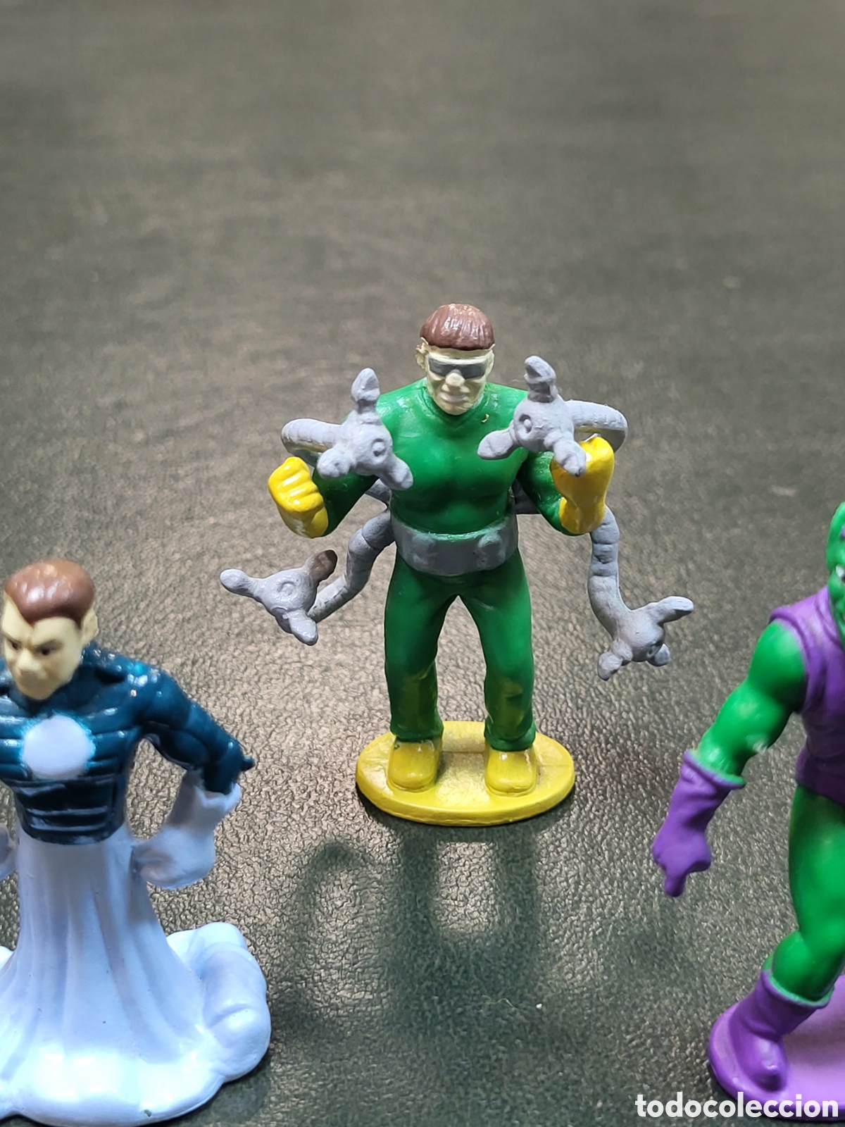 Figuras y mu&ntilde;ecos Marvel: LOTE DE 8 FIGURAS PVC . MARVEL - Foto 3