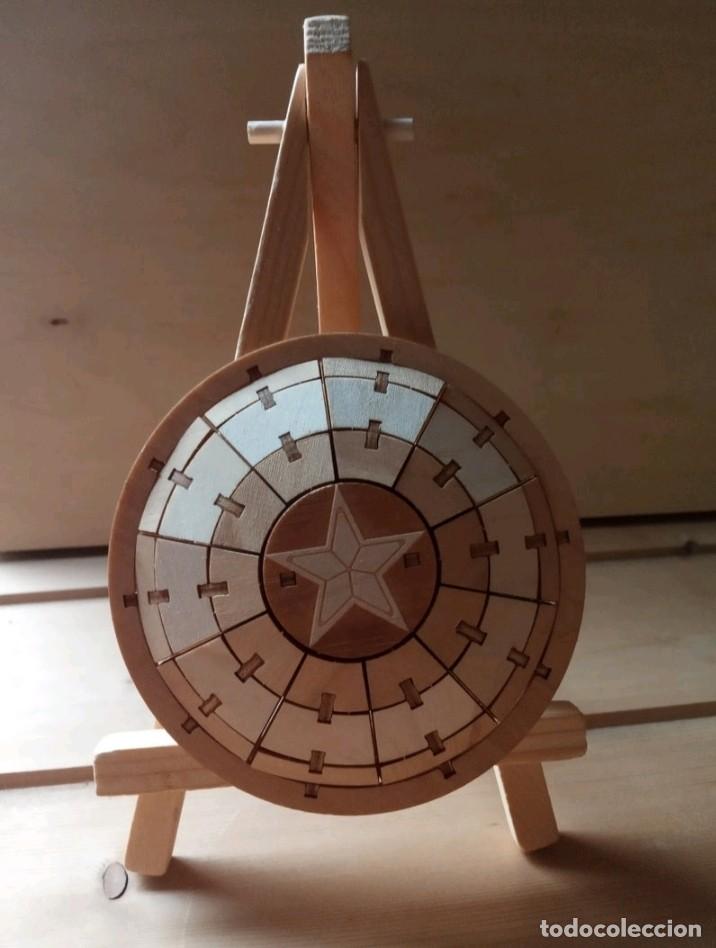 Figuras y mu&ntilde;ecos Marvel: Escudo Capit&aacute;n Am&eacute;rica. Marvel. Puzzle 3D en madera. - Foto 1