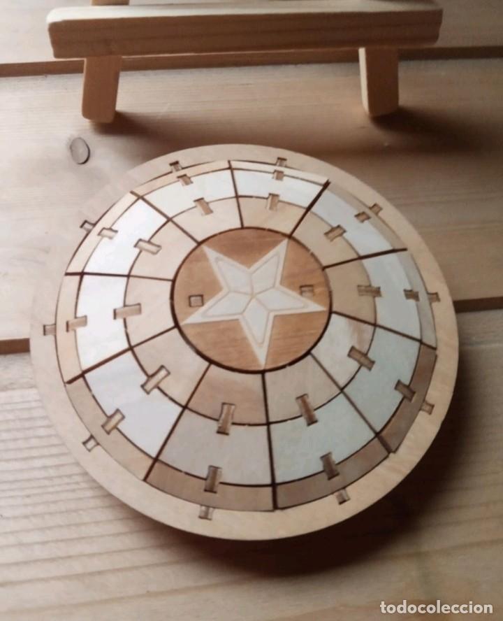 Figuras y mu&ntilde;ecos Marvel: Escudo Capit&aacute;n Am&eacute;rica. Marvel. Puzzle 3D en madera. - Foto 4