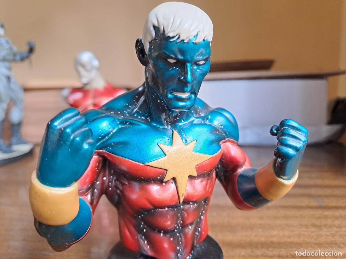 Figuras y mu&ntilde;ecos Marvel: CAPITAN MARVEL ( MINIBUSTO de resina ) - Foto 5
