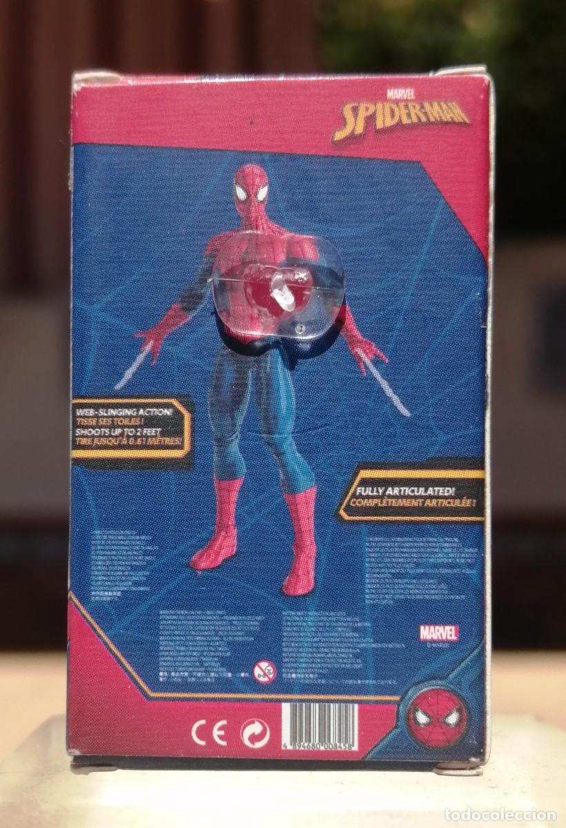 Figuras y mu&ntilde;ecos Marvel: Figura de Spiderman, Marvel, Mini Brands Disney Toy Store - Foto 3