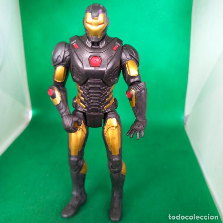 Figuras y mu&ntilde;ecos Marvel: Hasbro Marvel 2020 Legends 9&rdquo; Black & Gold Iron Man - Foto 1