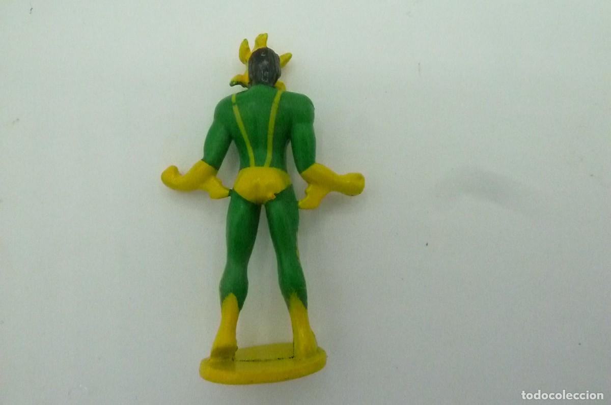Figuras y mu&ntilde;ecos Marvel: Figura Electro. Marvel 2013 - Foto 2