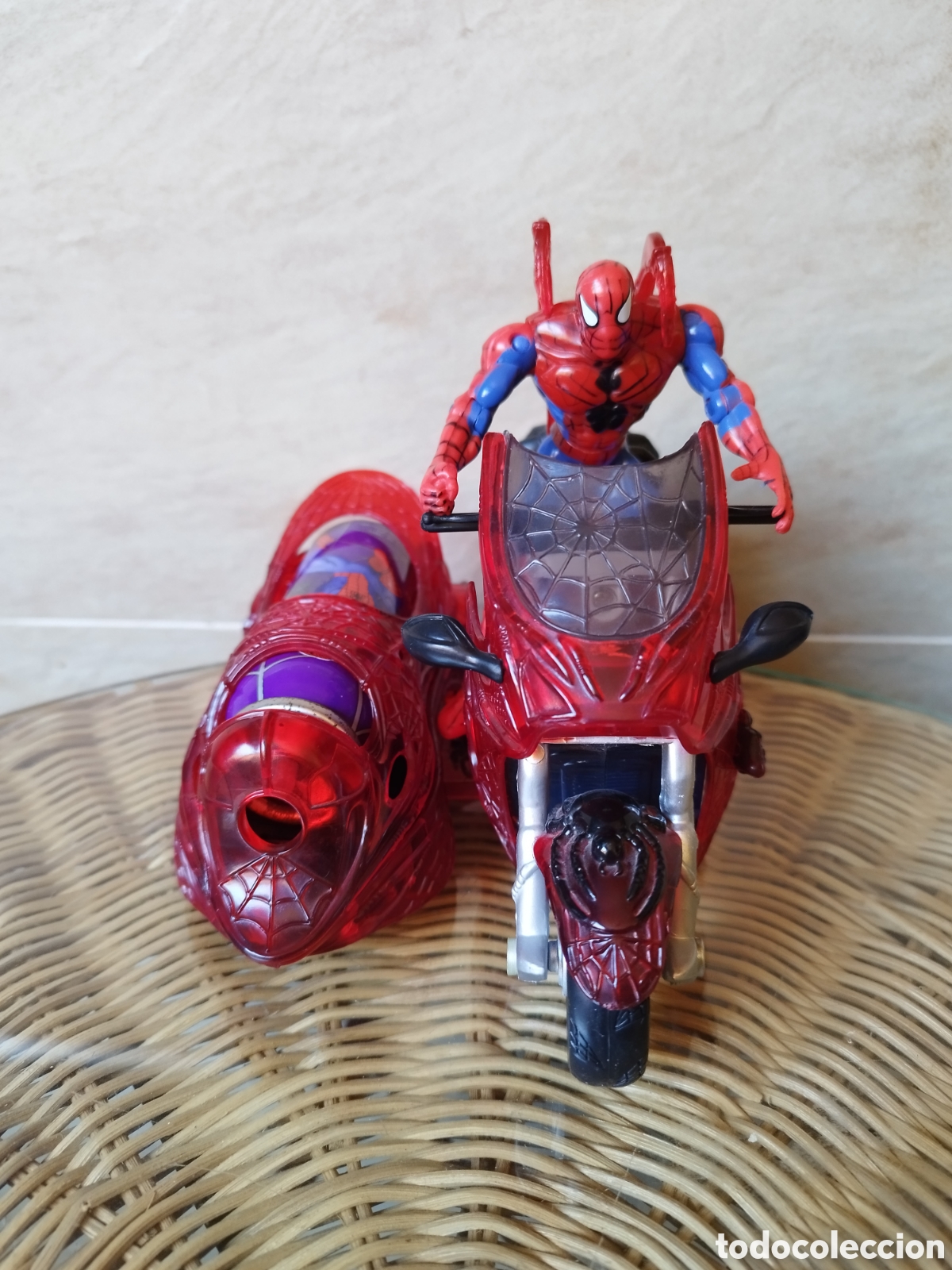 MARVEL - SPIDERMAN FIGURINE ET MOTO