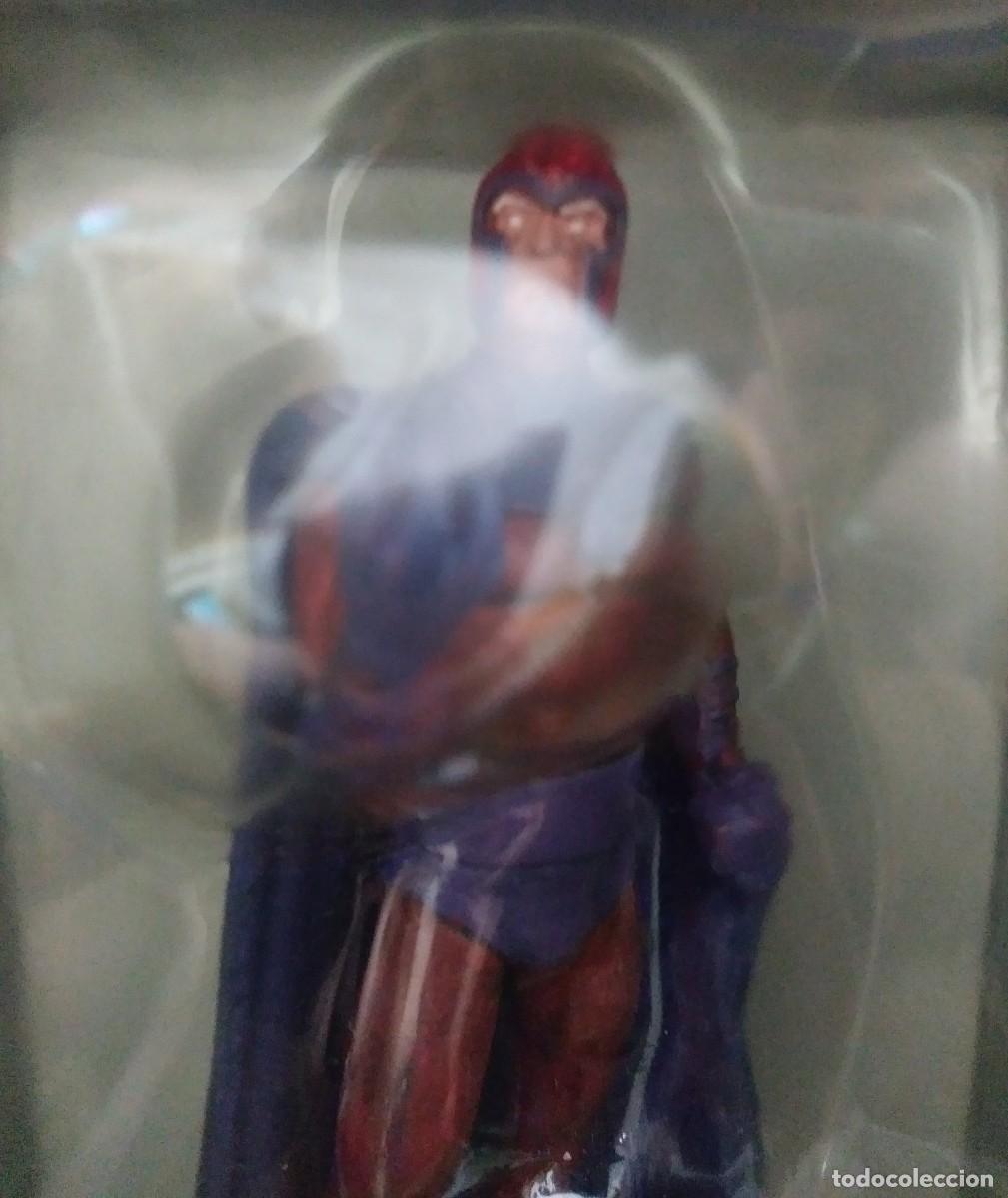 Figuras y mu&ntilde;ecos Marvel: Figura de MAGNETO - MARVEL - Foto 1