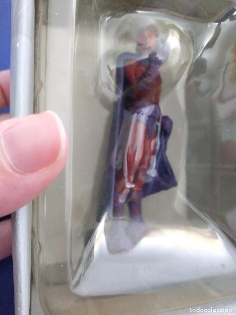 Figuras y mu&ntilde;ecos Marvel: Figura de MAGNETO - MARVEL - Foto 3