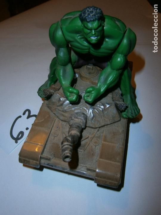 Figuras y mu&ntilde;ecos Marvel: ESPECTACULAR FIGURA DE HULK SOBRE TANQUE A PILAS - Foto 2
