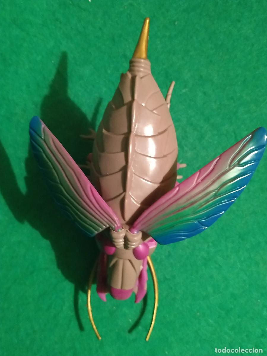 Figuras y mu&ntilde;ecos Marvel: Beetle Transforming Insect Armor Marvel Toy Biz - Foto 5