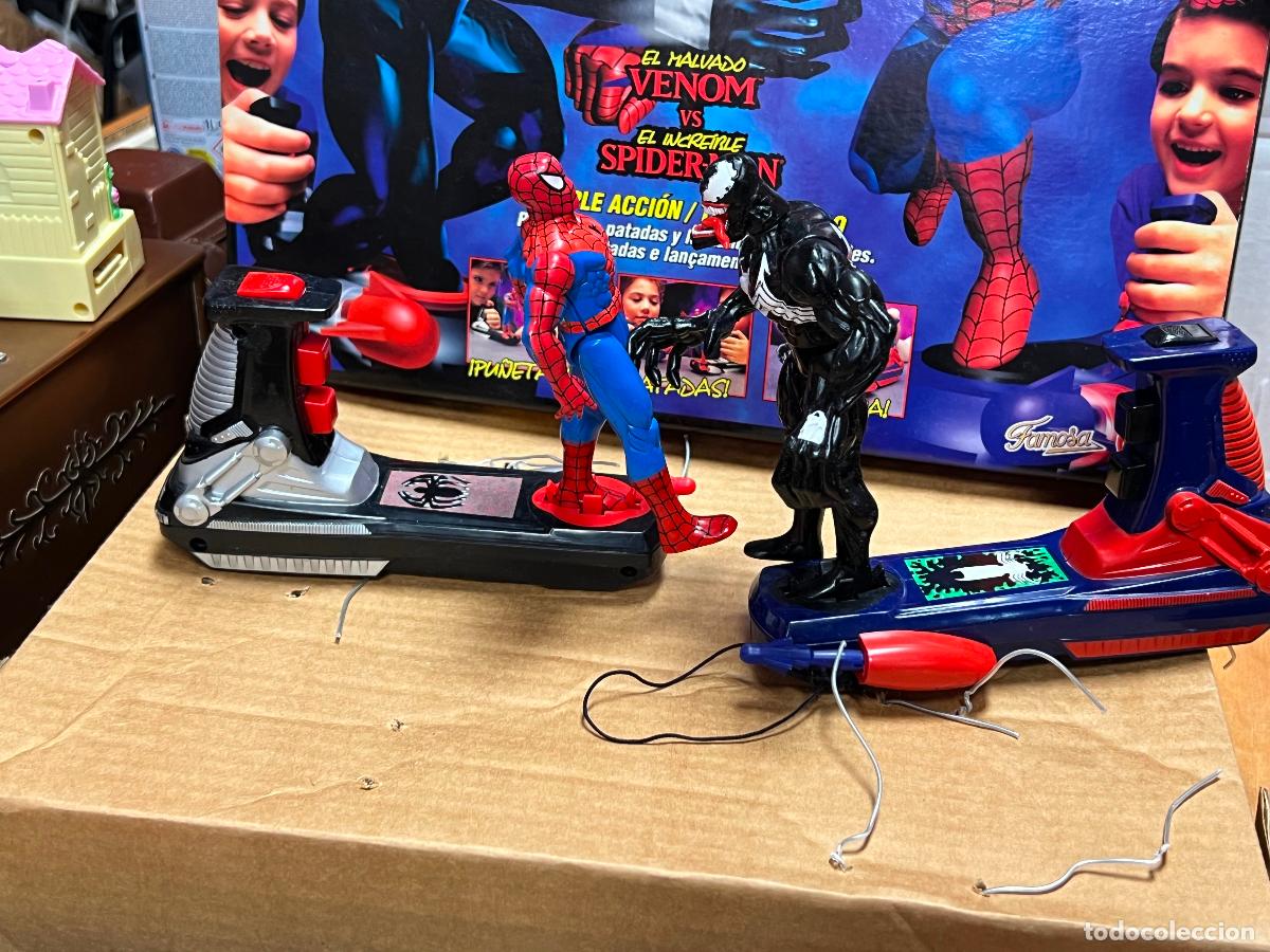 Figuras y mu&ntilde;ecos Marvel: espectacular spider combat karate fighter spiderman venom - Foto 1