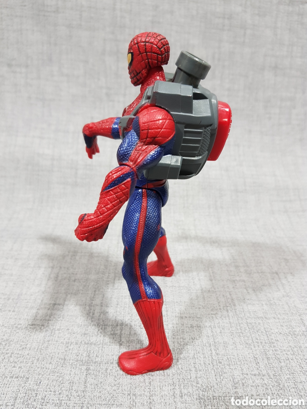 Figuras y mu&ntilde;ecos Marvel: SPIDERMAN LANZADOR DE AGUA. HASBRO 2012. - Foto 3