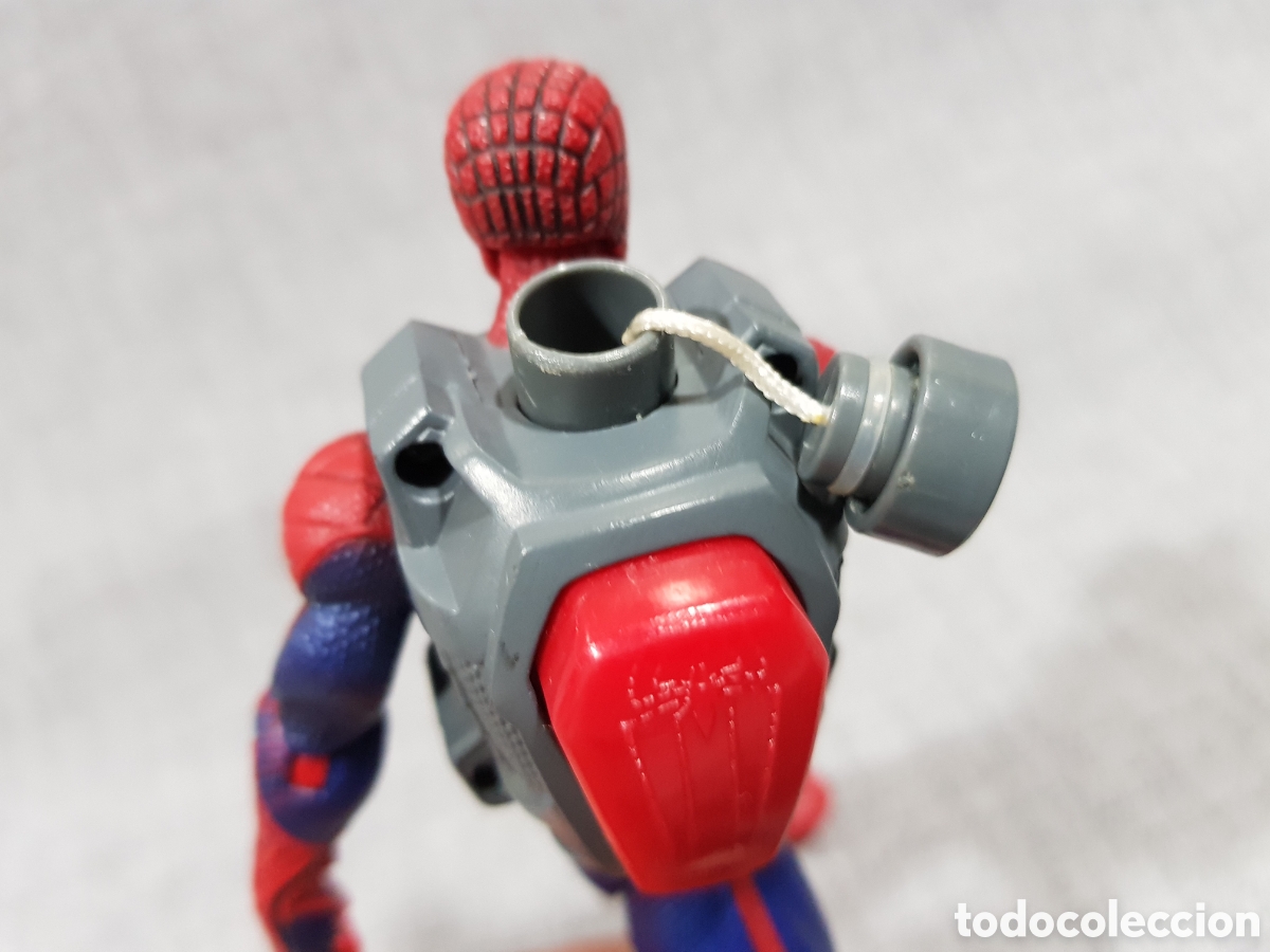 Figuras y mu&ntilde;ecos Marvel: SPIDERMAN LANZADOR DE AGUA. HASBRO 2012. - Foto 8