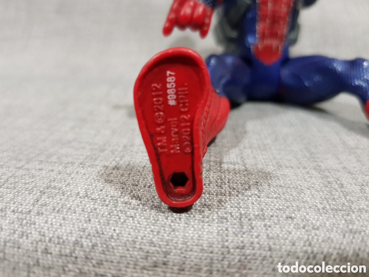 Figuras y mu&ntilde;ecos Marvel: SPIDERMAN LANZADOR DE AGUA. HASBRO 2012. - Foto 10