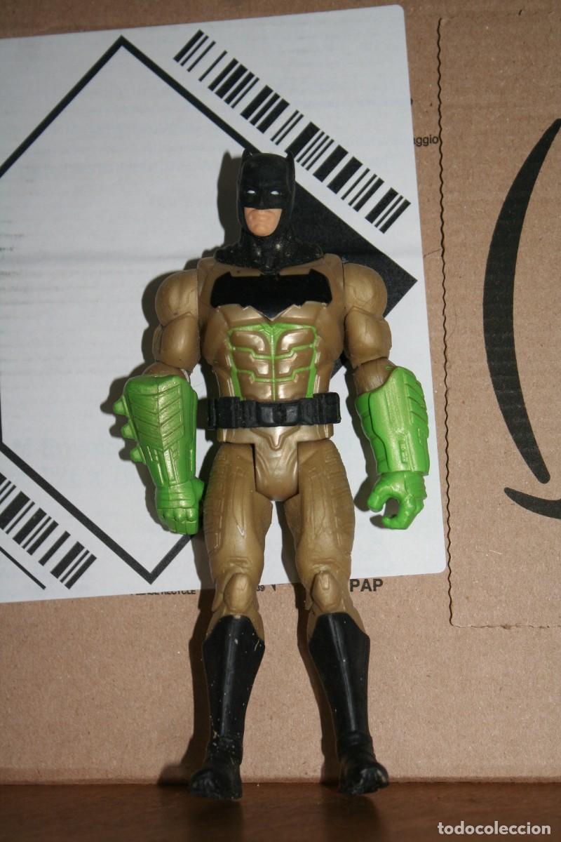 Figuras y mu&ntilde;ecos Marvel: mu&ntilde;eco 2015 mattel batman - Foto 1