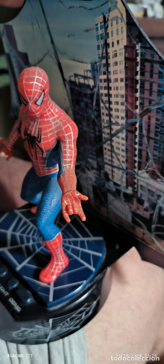 Figuras y mu&ntilde;ecos Marvel: FIGURA SPIDERMAN SOBRE ESCENARIO DIORAMA , HABLA. - Foto 4