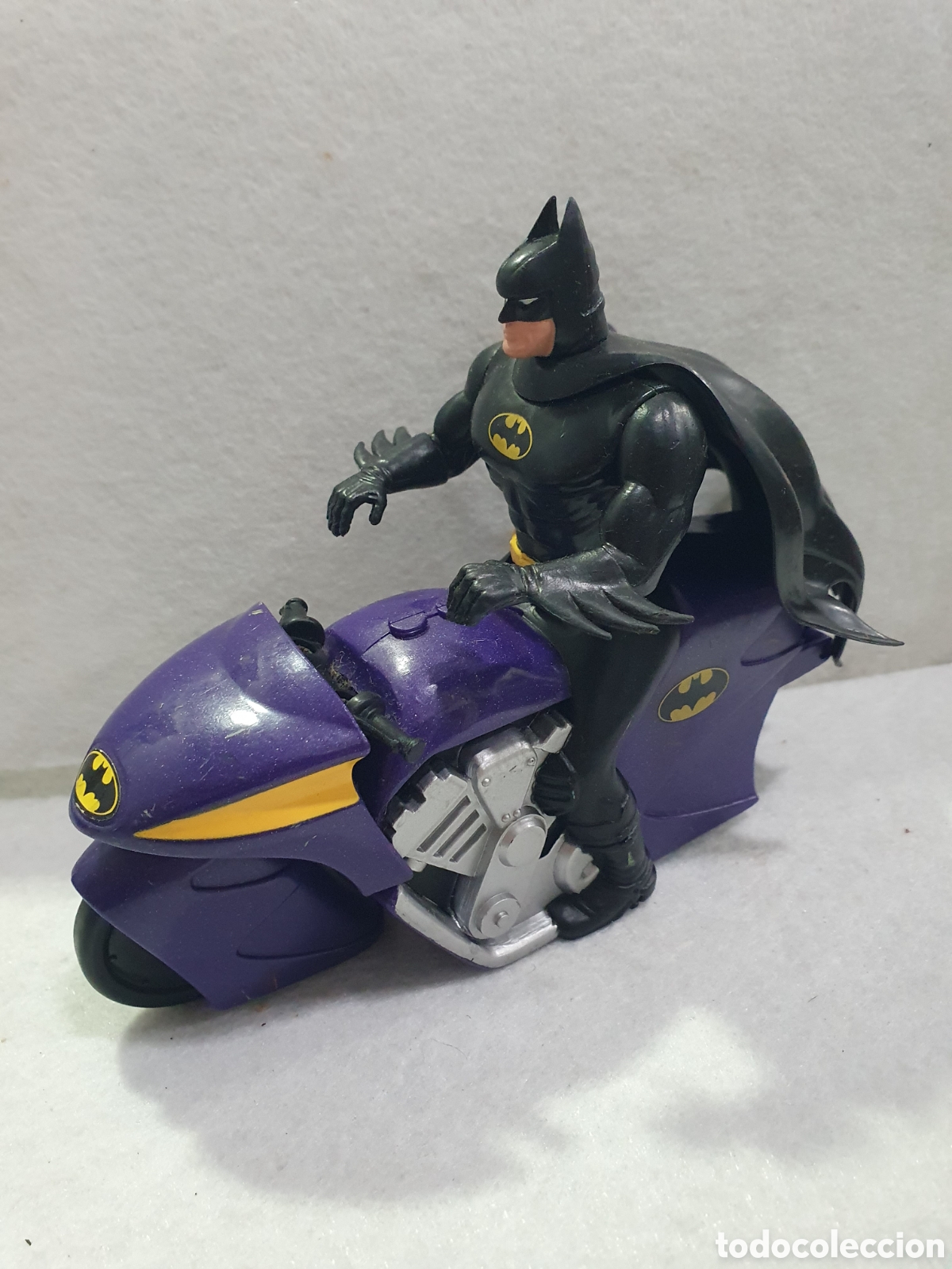 Figuras y mu&ntilde;ecos Marvel: Figura Marvel Batman en moto. (L114) - Foto 1