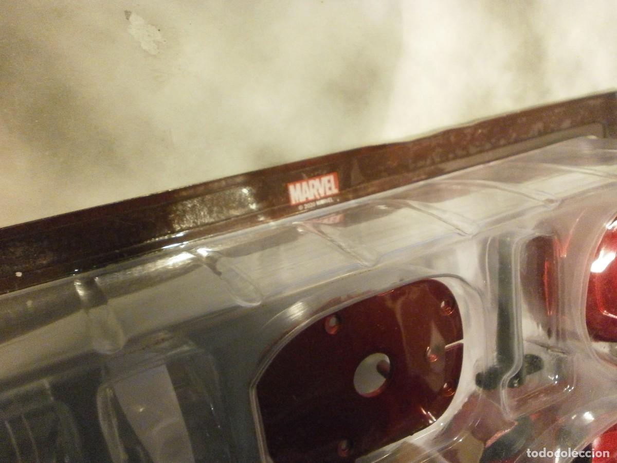 Figuras y mu&ntilde;ecos Marvel: casco iron man para montar con luz completo precintado - Foto 2