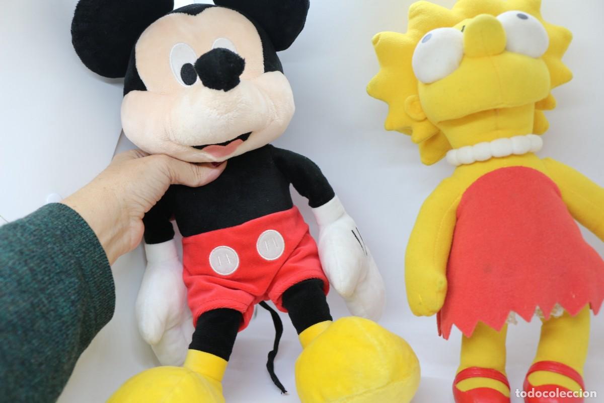 Figuras y mu&ntilde;ecos Marvel: Peluches Mickey 35 cm y Lisa Simpson 32 cm - Foto 4