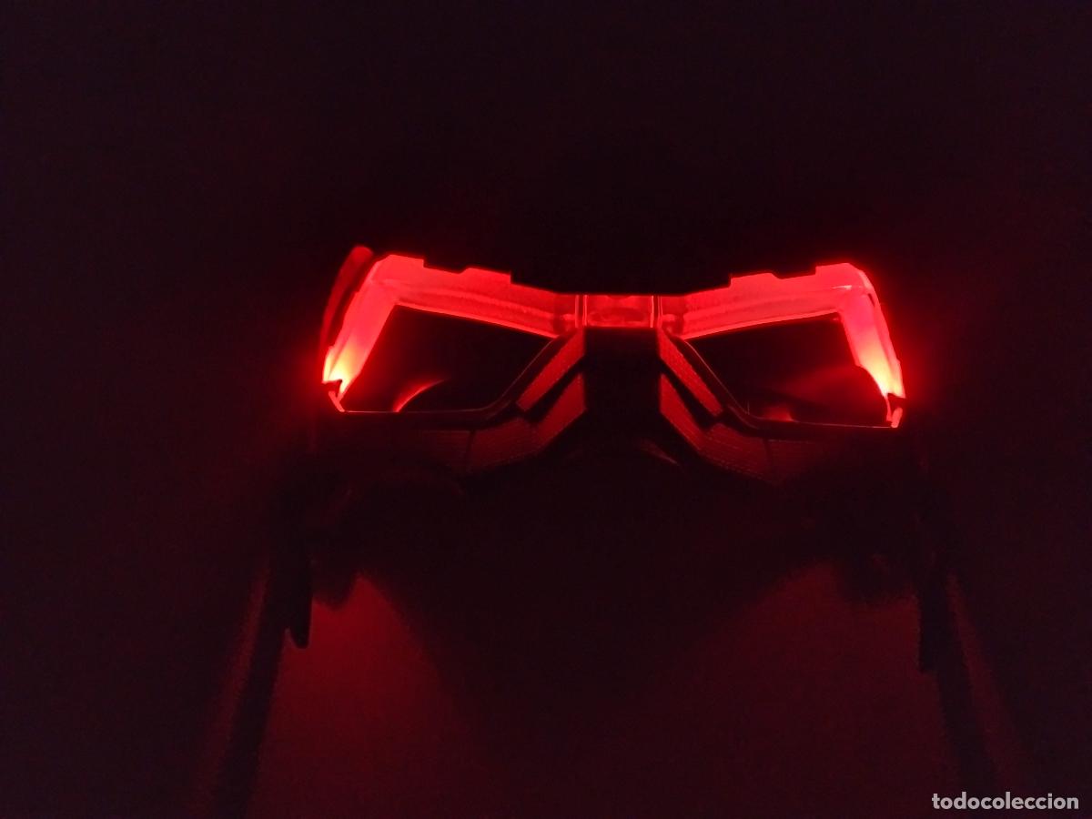 Figuras y mu&ntilde;ecos Marvel: CAPITAN AMERICA - MASCARA O CASCO ILUMINADO - HASBRO MARVEL 2013 - Foto 13