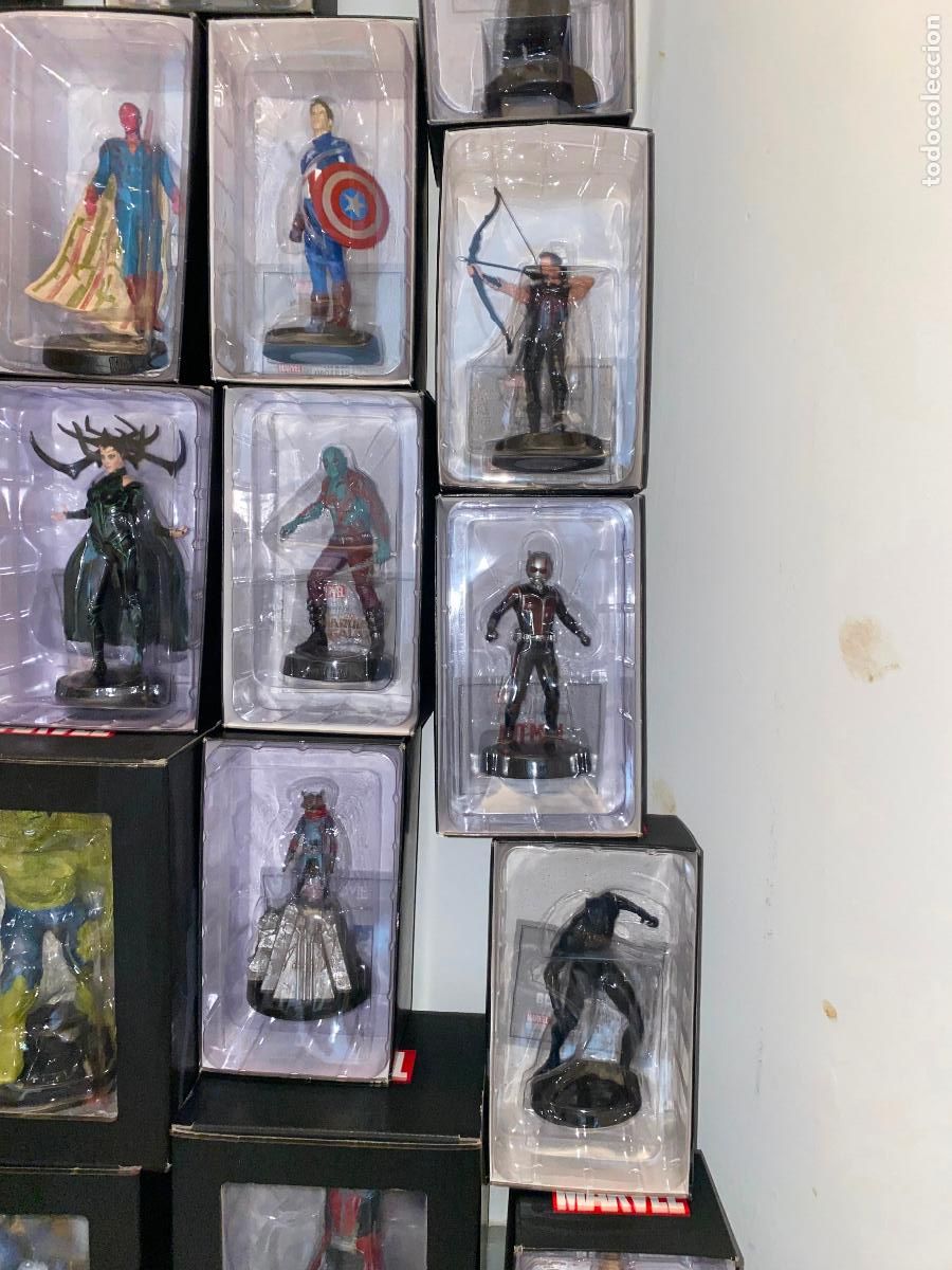 Figuras y mu&ntilde;ecos Marvel: Lote 27 figuras Marvel Todas nuevas y sin abrir - Foto 3