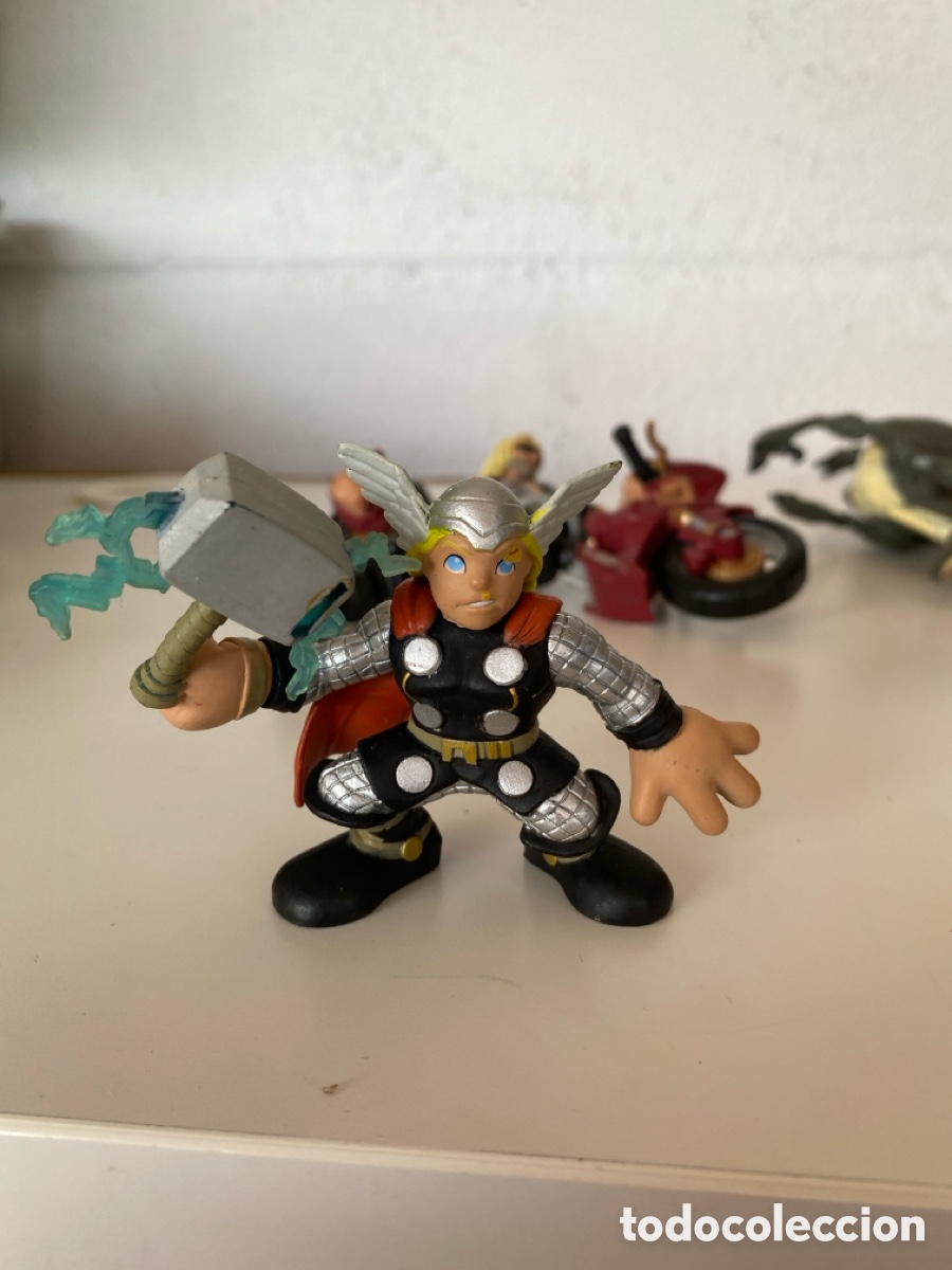 Figuras y mu&ntilde;ecos Marvel: Figura pvc Thor hasbro - Foto 1