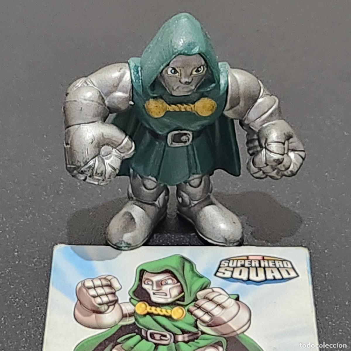 Figuras y mu&ntilde;ecos Marvel: Figura Dr. Doom Marvel Super Hero Squad con carta original Hasbro 2009 - Foto 1