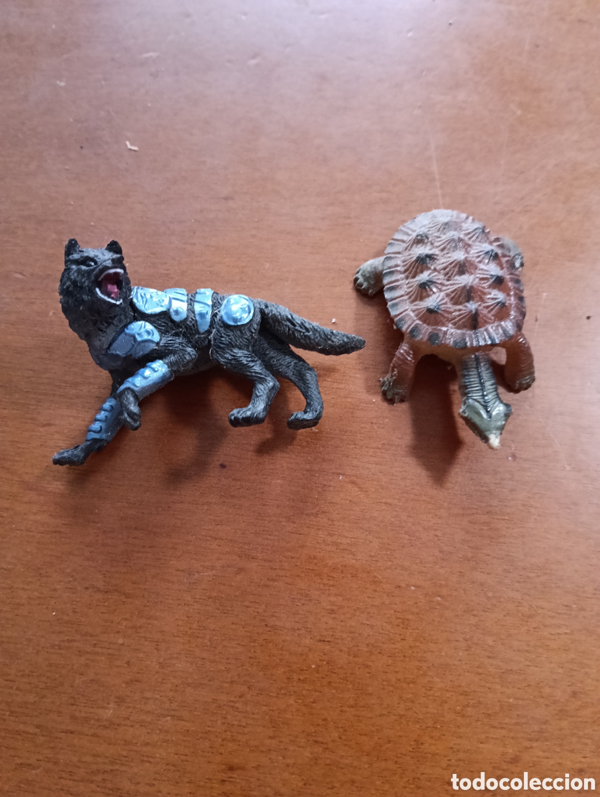 Figuras y mu&ntilde;ecos Marvel: Mu&ntilde;ecos de PVC. Lobo y Tortuga en buen estado. - Foto 1