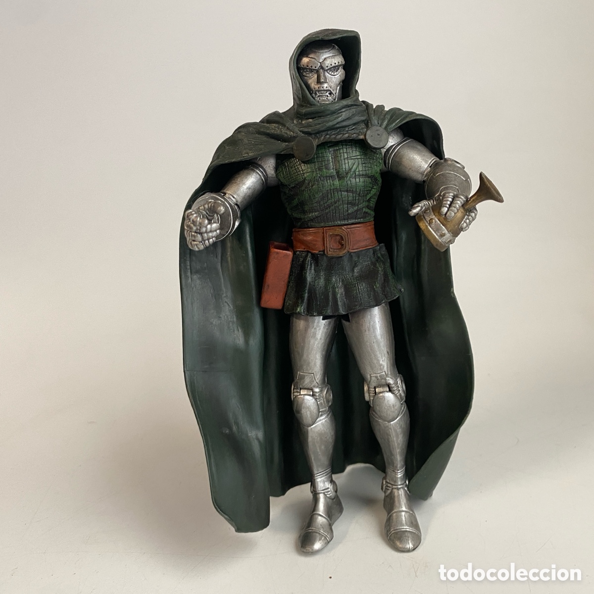 Figuras y mu&ntilde;ecos Marvel: Figura mu&ntilde;eco Doctor Doom Marvel Select - Foto 1