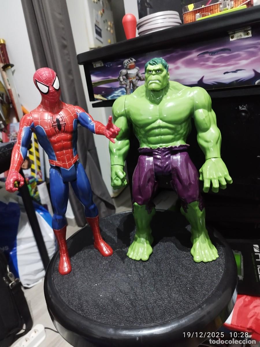Figuras y mu&ntilde;ecos Marvel: 2 Figuras Marvel Spiderman y Hulk - Foto 1