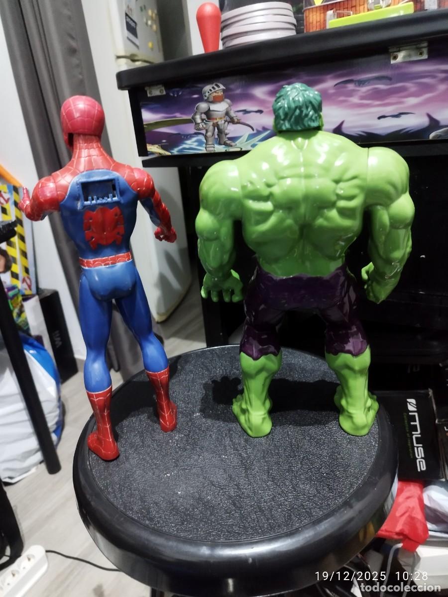 Figuras y mu&ntilde;ecos Marvel: 2 Figuras Marvel Spiderman y Hulk - Foto 2