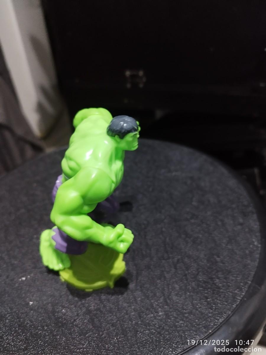 Figuras y mu&ntilde;ecos Marvel: Figura Hulk 2014 con base - Foto 4