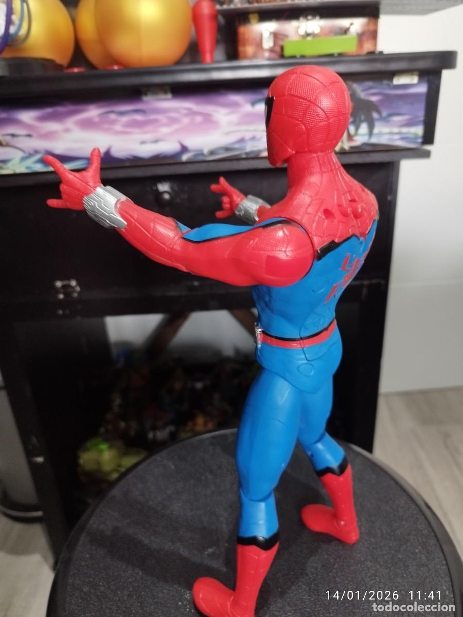 Figuras y mu&ntilde;ecos Marvel: Figura Spiderman Interactiva 33cm - Foto 4