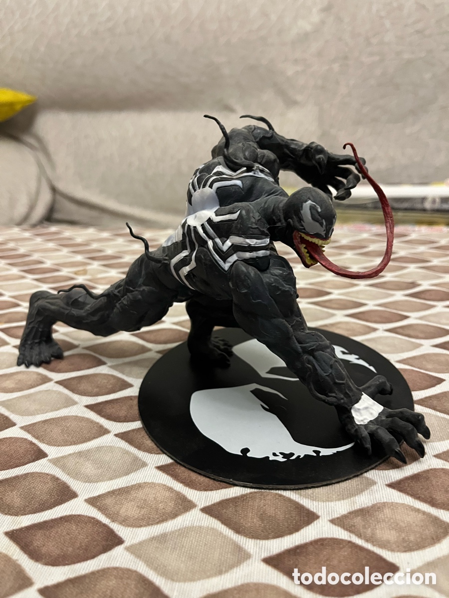 Figuras y mu&ntilde;ecos Marvel: Figura Spiderman y Venom - Foto 9