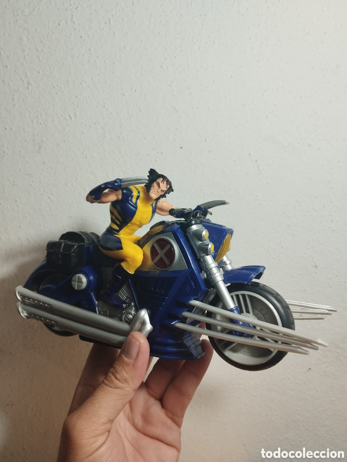 Figuras y Mu&ntilde;ecos Marvel: Moto X-Men Lobezno Marvel