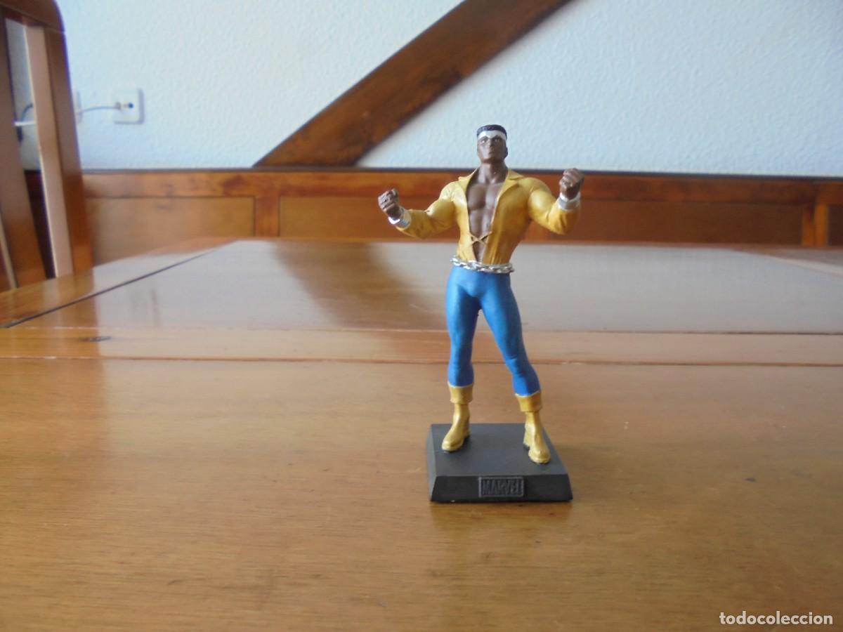 Figuras y mu&ntilde;ecos Marvel: FIGURA MARVEL PLOMO: LUKE CAGE EAGLEMOSS PUBLICATIONS LTD 2011 CON CAJA ORIGINAL - Foto 2