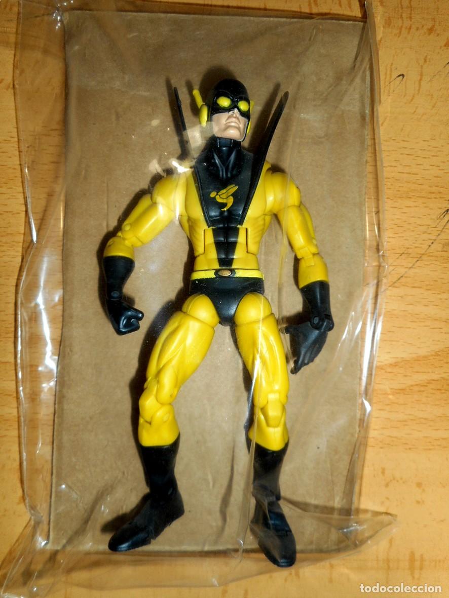 Figuras y Mu&ntilde;ecos Marvel: FIGURA MARVEL LEGENDS SERIE BAF BLOB - YELLOWJACKET (CHAQUETA AMARILLA) - HASBRO 2007
