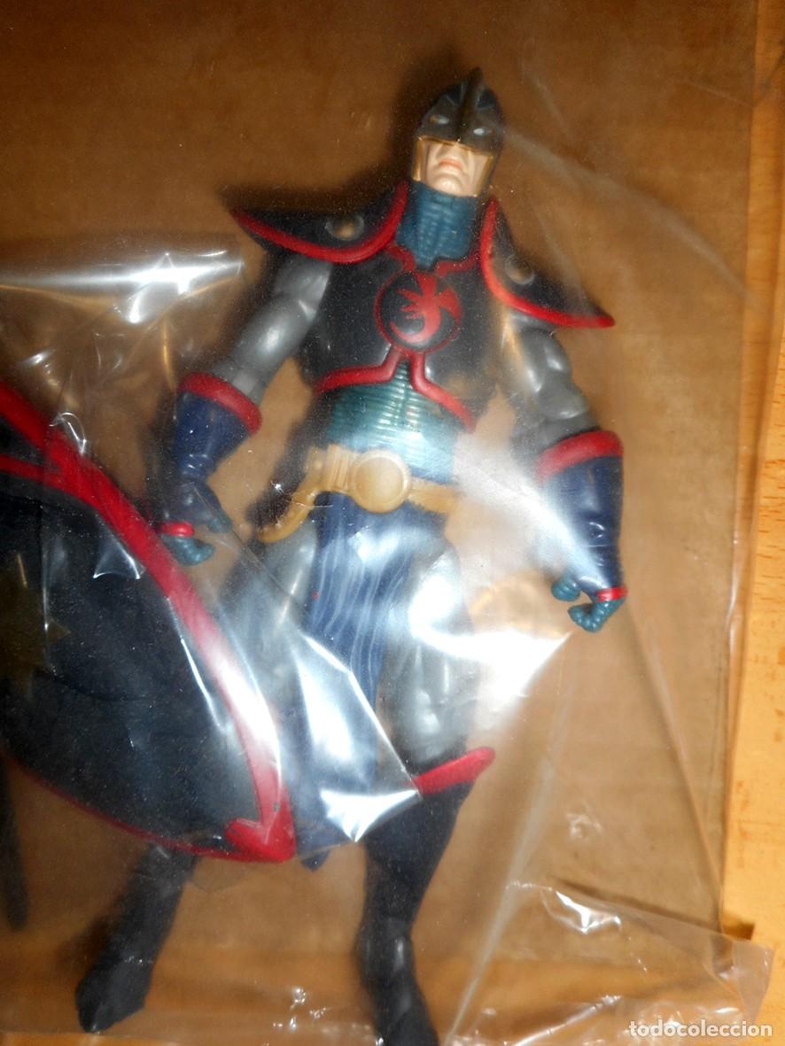Figuras y Mu&ntilde;ecos Marvel: FIGURA MARVEL LEGENDS SERIE BAF BROOD QUEEN - BLACK KNIGHT (CABALLERO NEGRO) HASBRO 2007