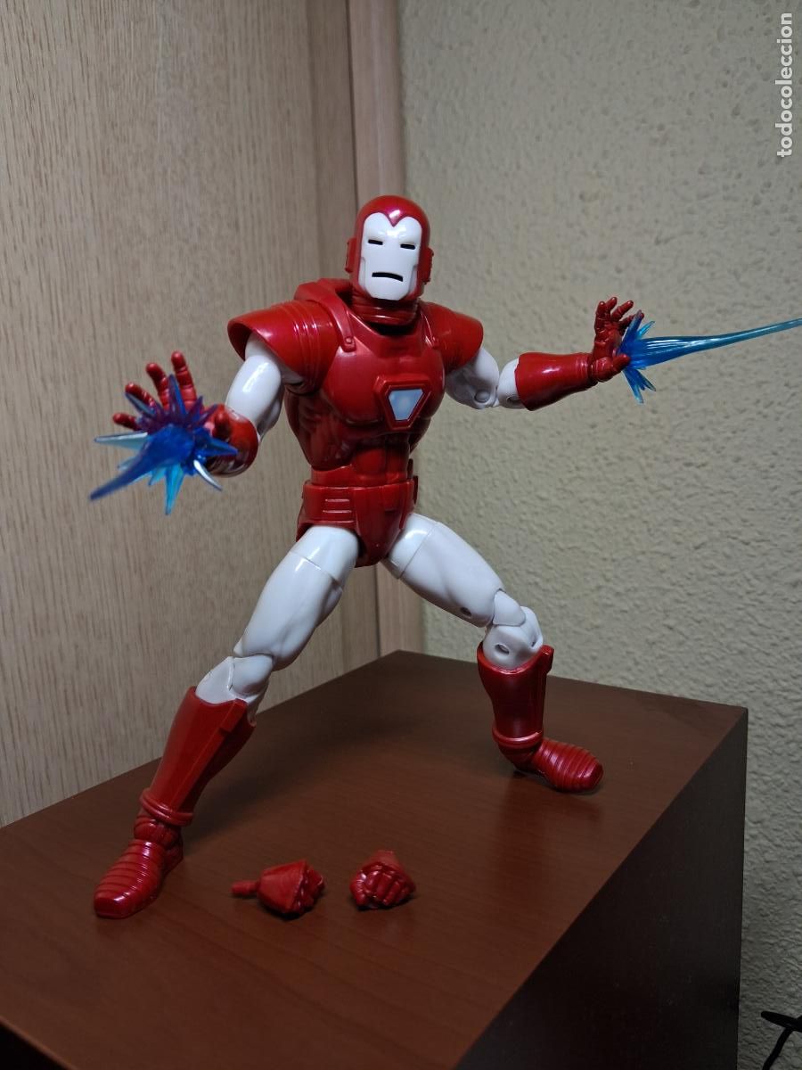 Figuras y Mu&ntilde;ecos Marvel: IRON MAN SILVER CENTURION WEST COAST AVENGERS PACK VENGADORES