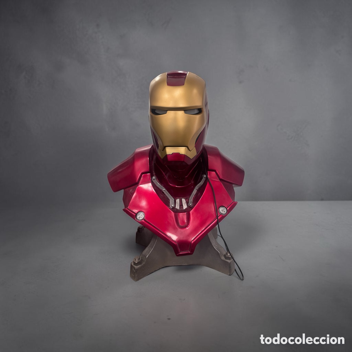 Figuras y mu&ntilde;ecos Marvel: Busto Iron Man escala 1.1 con luces led - Foto 4