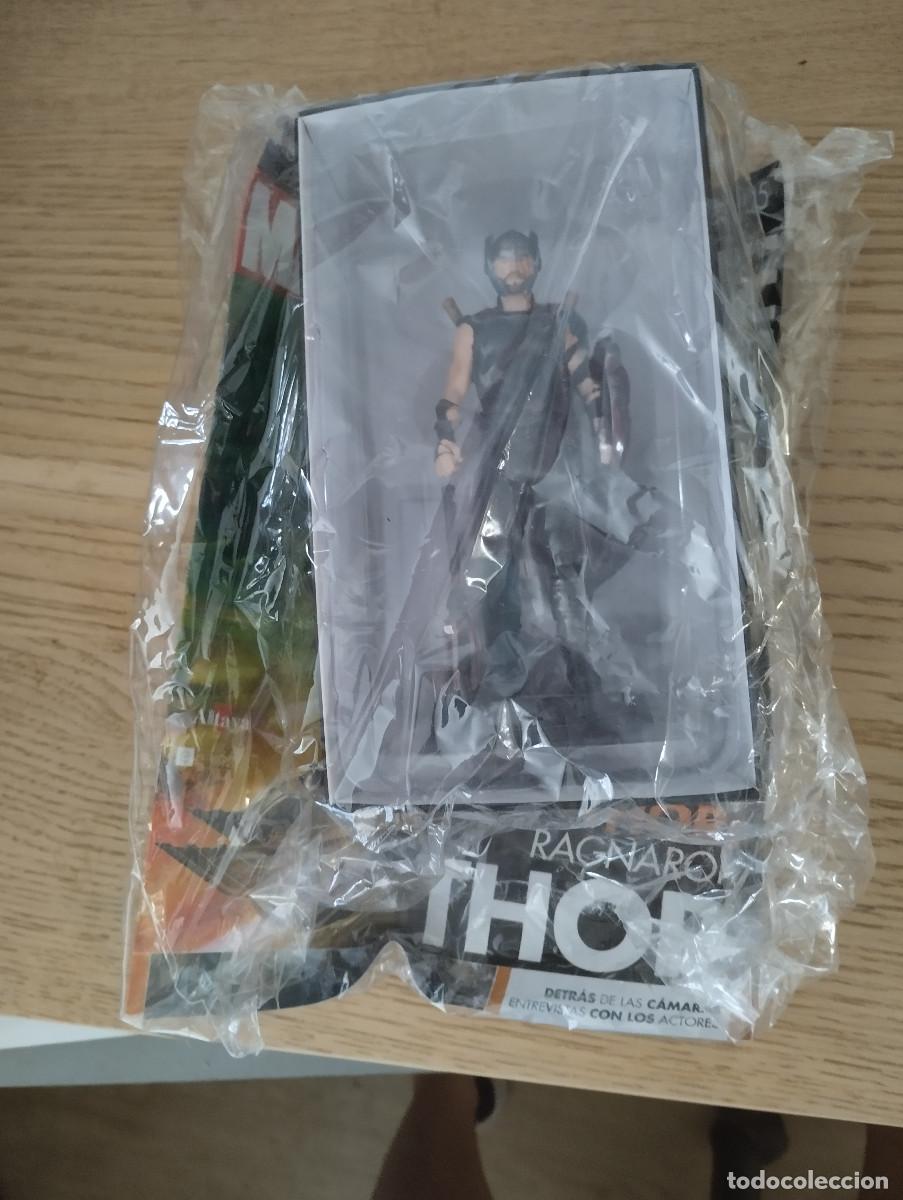 Figuras y Mu&ntilde;ecos Marvel: figura de thor ragnarok con su fasciculo de marvel movie collection (sin abrir)