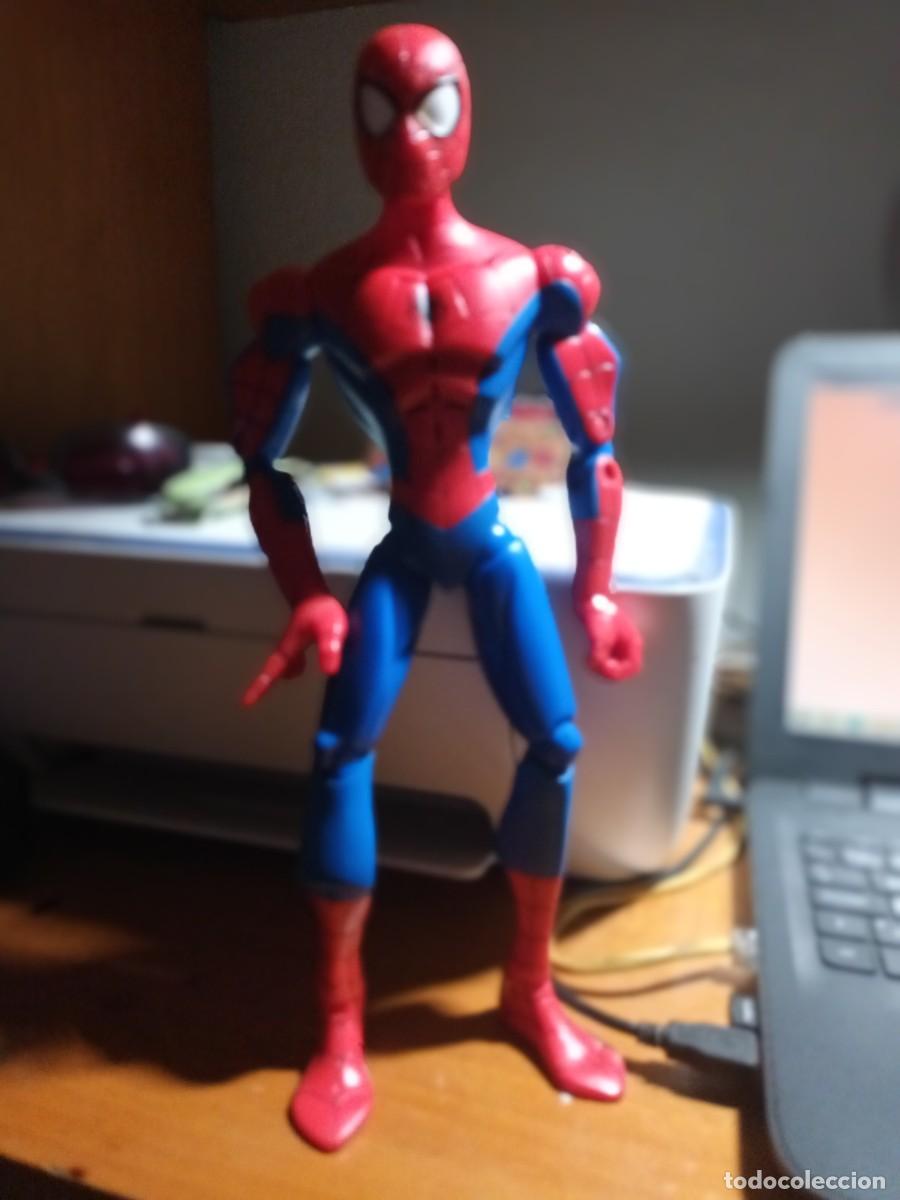 Figuras y mu&ntilde;ecos Marvel: MU&Ntilde;ECO DE PLASTICO SPIDERMAN ARTICULADO CON SONIDOS MARVEL HASBRO 2008..30 CMS