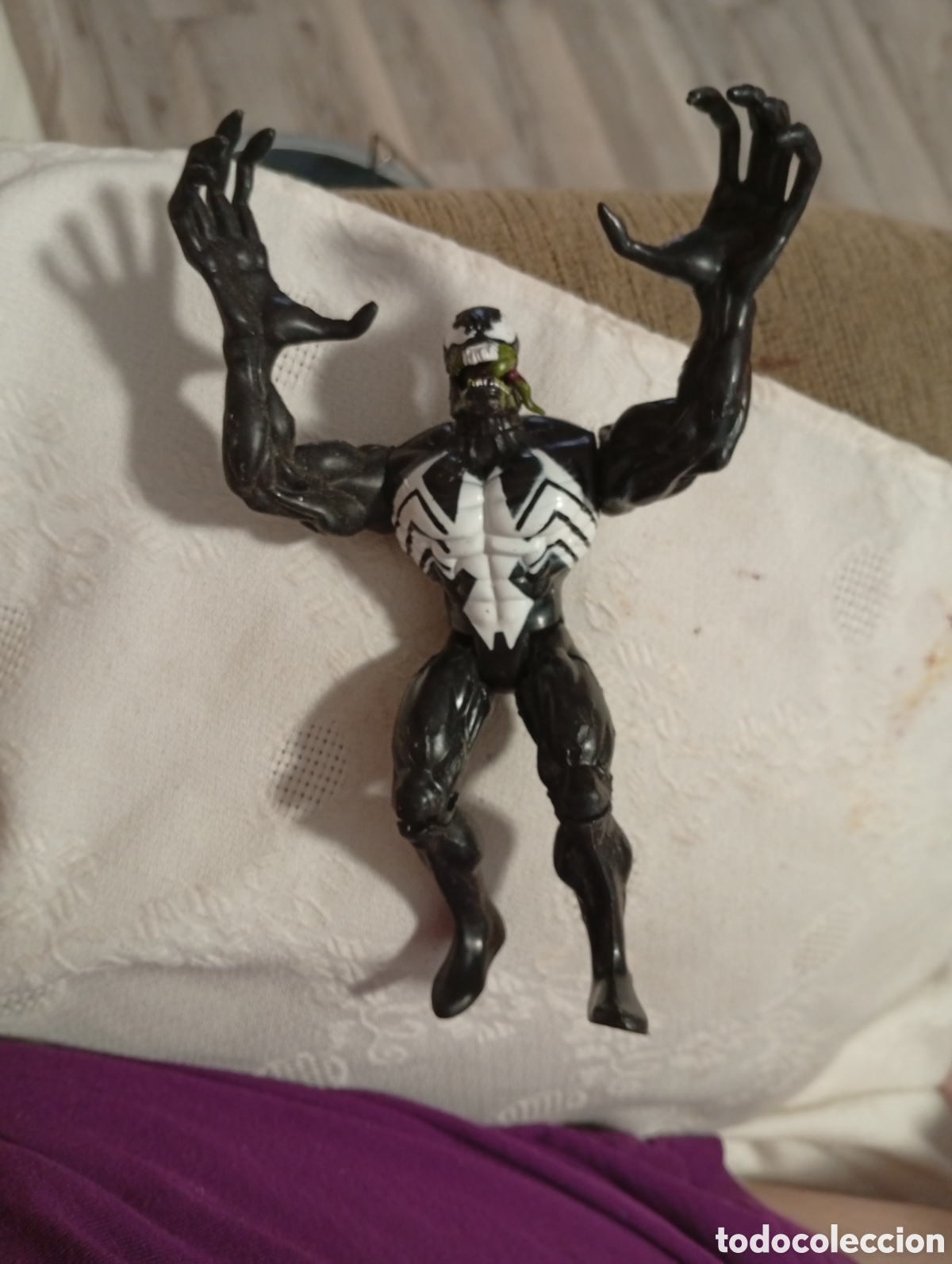 Figuras y mu&ntilde;ecos Marvel: Figura Spiderman Venom buen estado