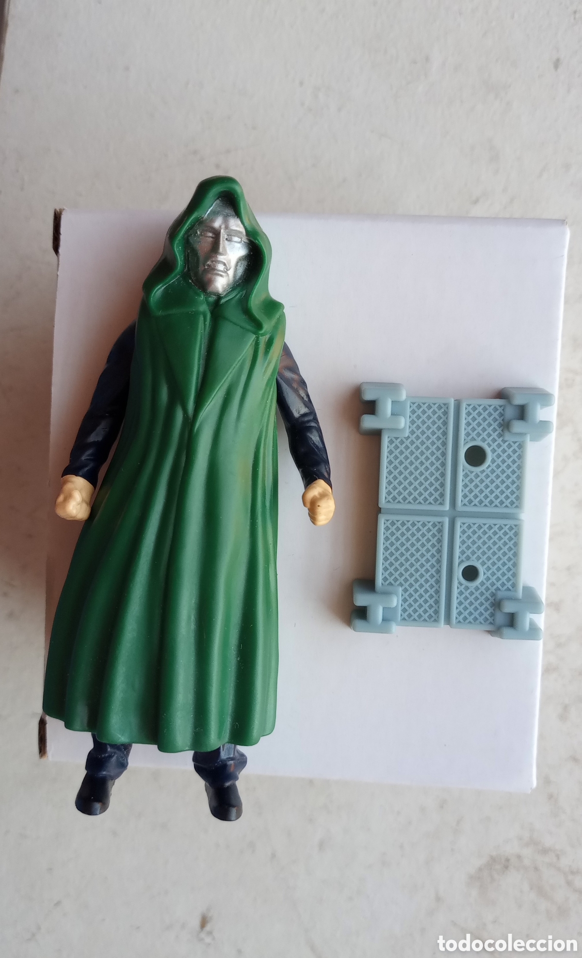 Figuras y mu&ntilde;ecos Marvel: Figura del Dr. DOOM de los 5 Fant&aacute;sticos MARVEL 2005 - Foto 4