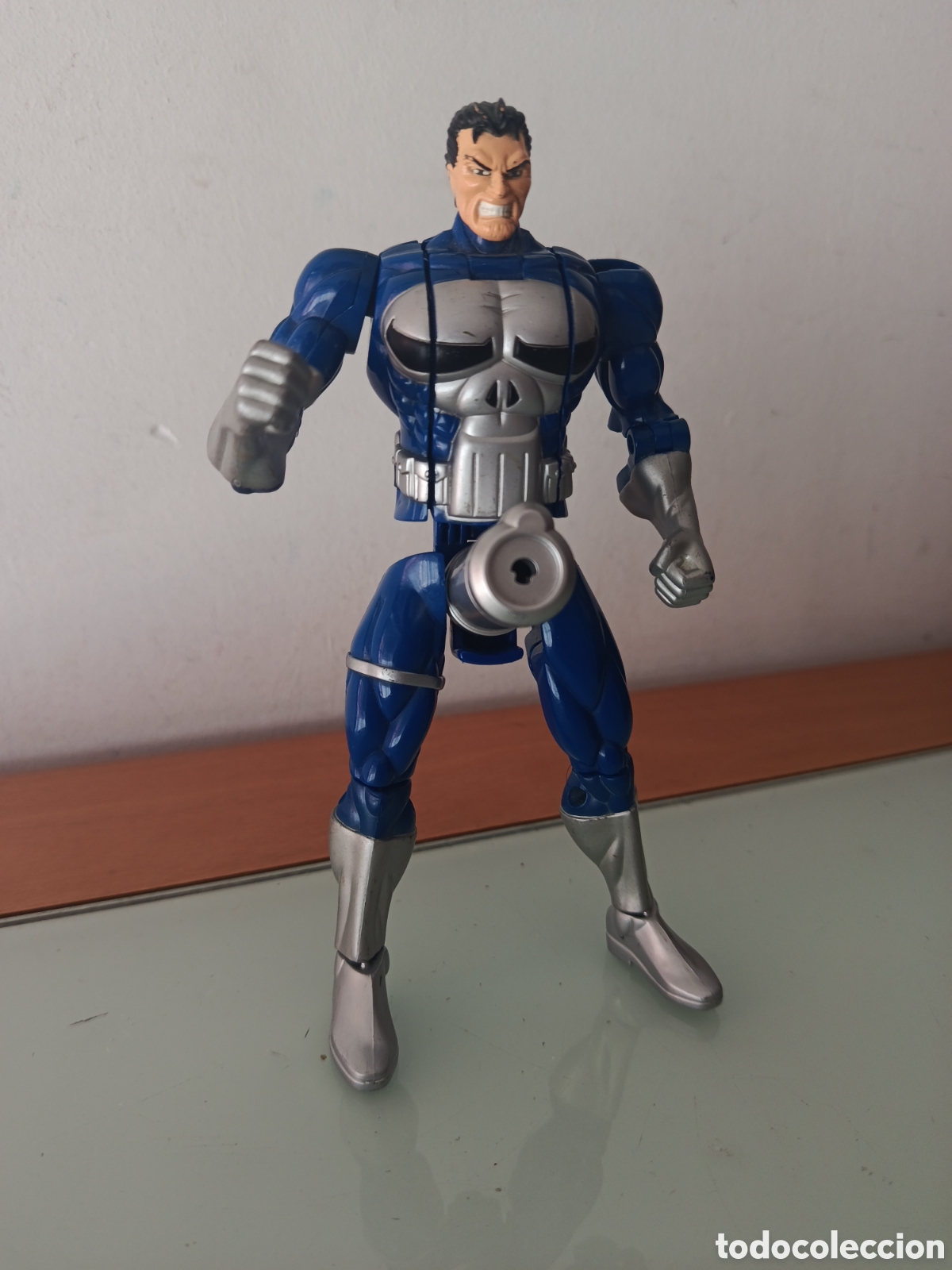 Figuras y mu&ntilde;ecos Marvel: Mu&ntilde;eco The Punisher Shape Shiftters Power Pistol Toy Biz