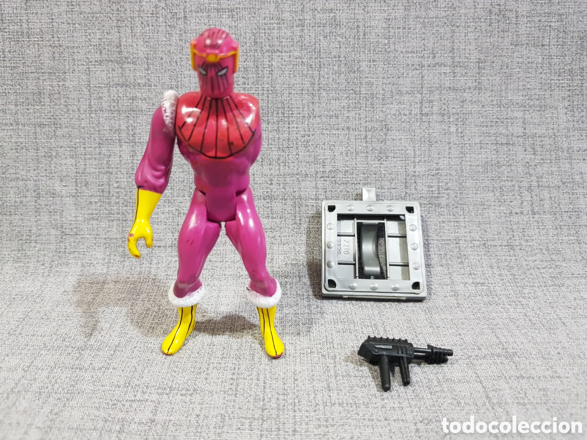 Figuras y mu&ntilde;ecos Marvel: 1984 SECRET WARS BARON ZEMO CON ARMA Y PARTE DEL ESCUDO SECRETO
