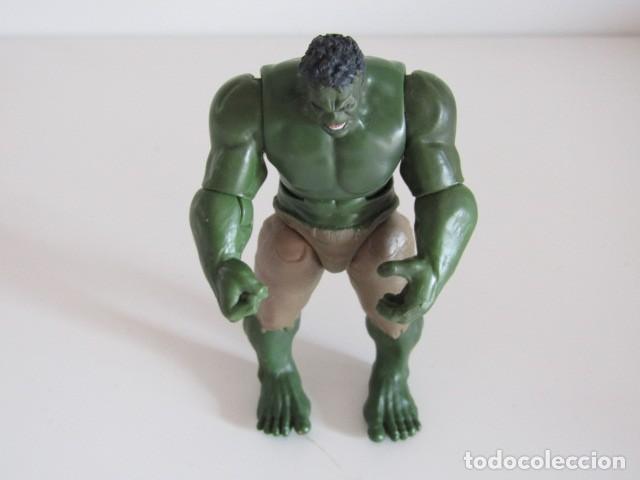 Figuras y mu&ntilde;ecos Marvel: INCREIBLE HULK LA MASA ARTICULADO HASBRO MARVEL 2011 - Foto 2